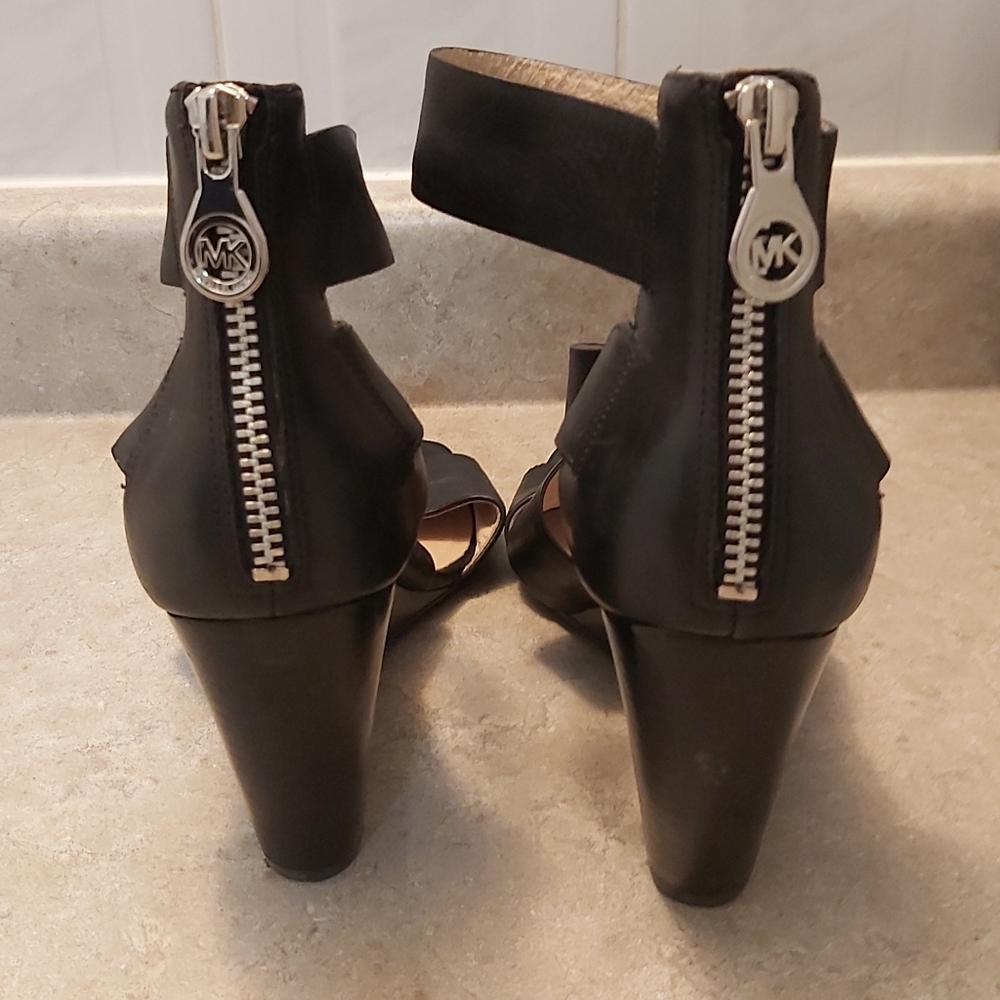 SOLD - Michael Kors black wedges, size 8 - Picture 4 of 6